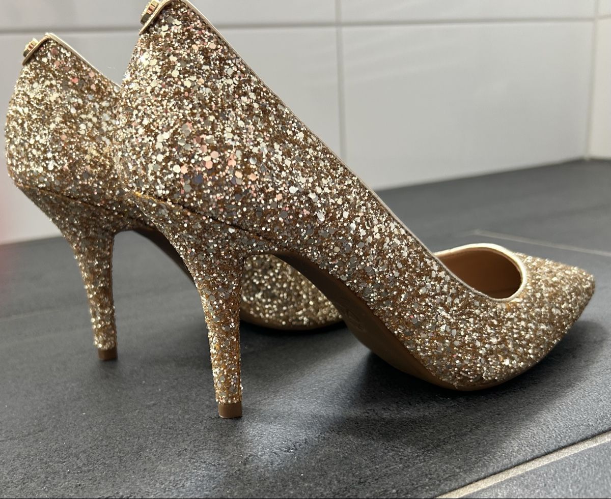 Michael Kors Scarpe da donna: Michael Kors High Heel Pumps gold – Usato da Lausen venduto da Ella685 2
