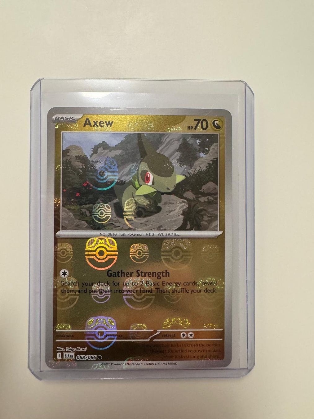 Pokémon Carte collezionabili: Axew | Reverse Holo Masterball | BLK 068/086 | EN – Usato da Spreitenbach venduto da Snacky96