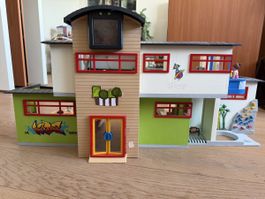 Playmobil Schulhaus inkl. Turnhalle und Zubehör