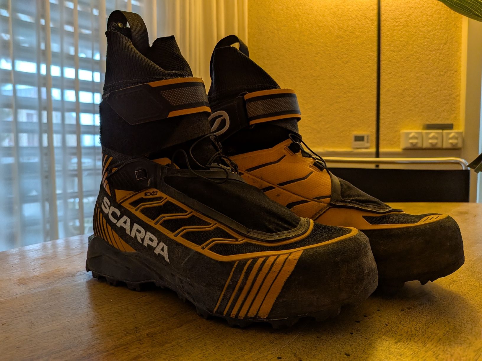 Herrenschuhe: Scarpa ribelle tech 3 39.5 – Gebraucht aus Pully von jujuteb