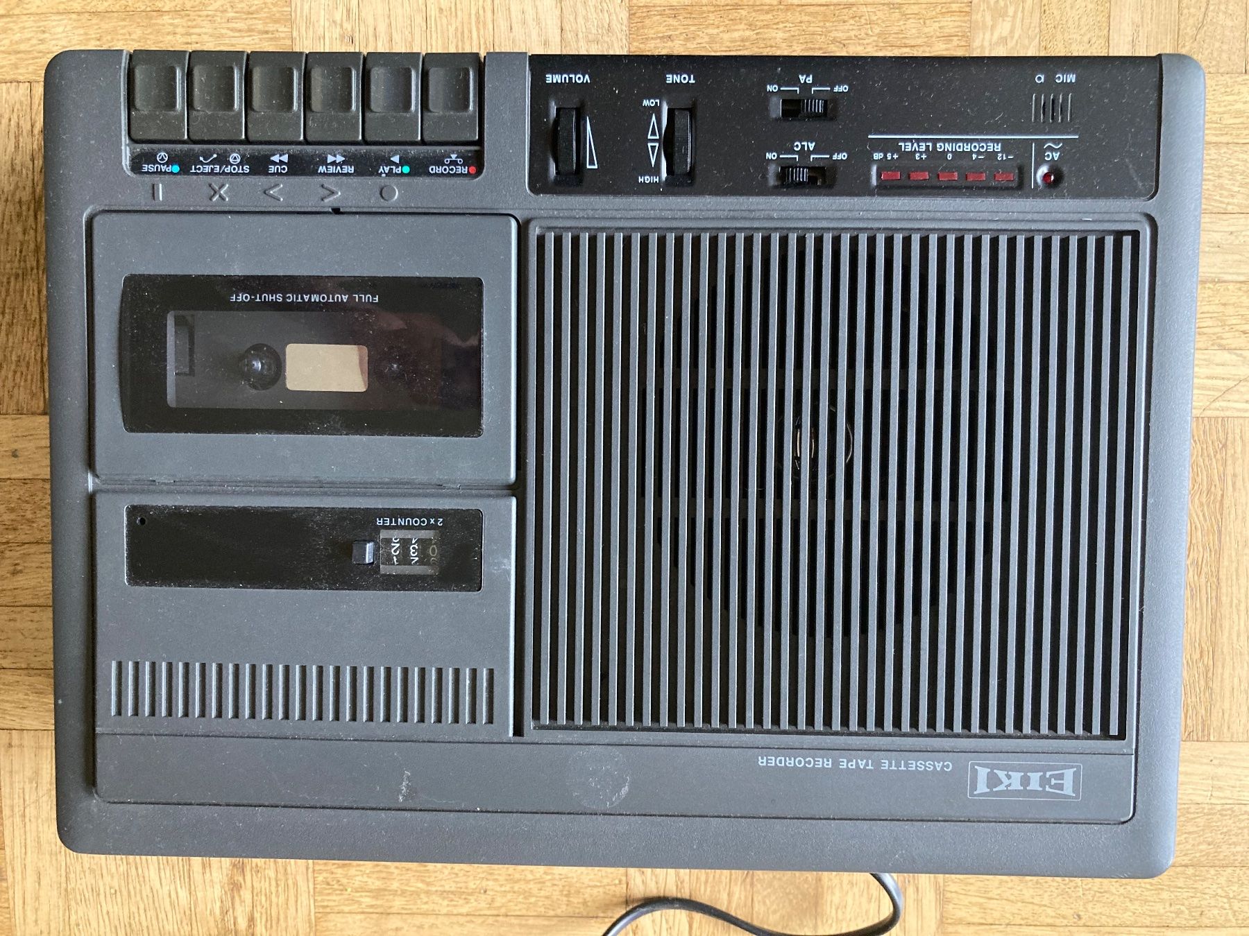 Aufnahmegeräte: Eiki Cassette Tape Rekorder M5090 – Defekt aus Haldenstein von