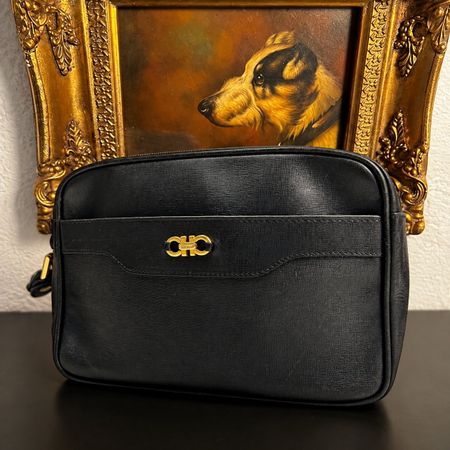 Salvatore Ferragamo Vintage Gancini Clutch Handgelenktasche