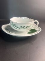 Meissen Kaffeetasse  Ginkgoblatt mit Lösungsmalerei