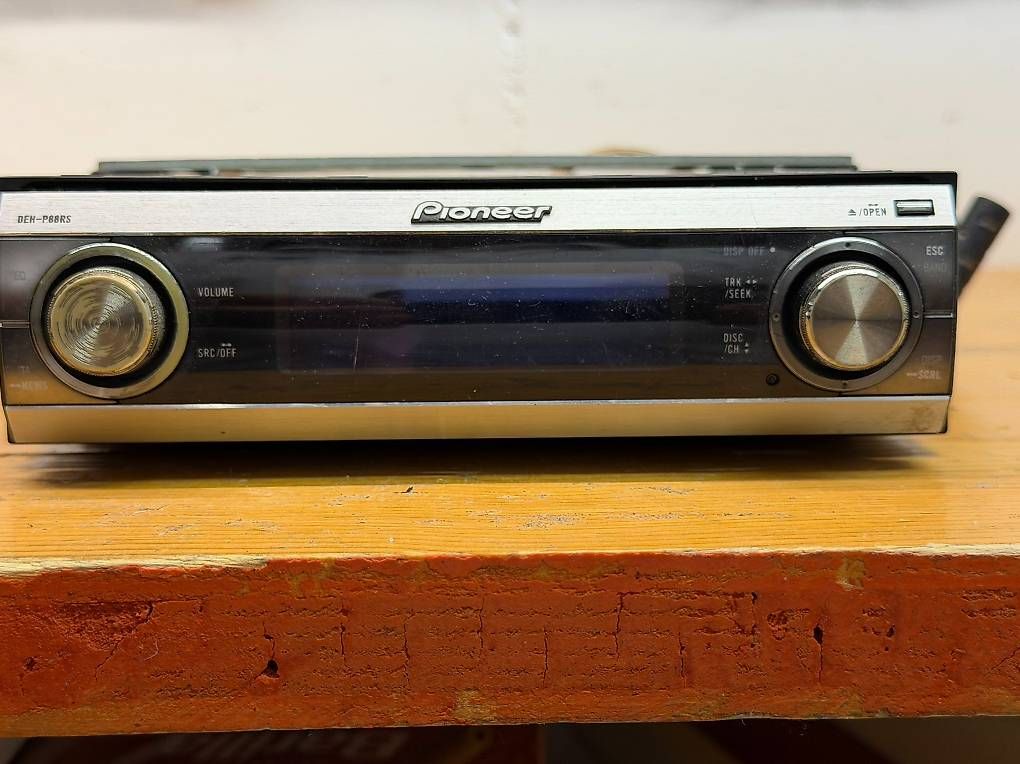 Pioneer Radio: Autoradio Pioneer DEH-P88RS – Usato da Zeiningen venduto da ermeglio 3
