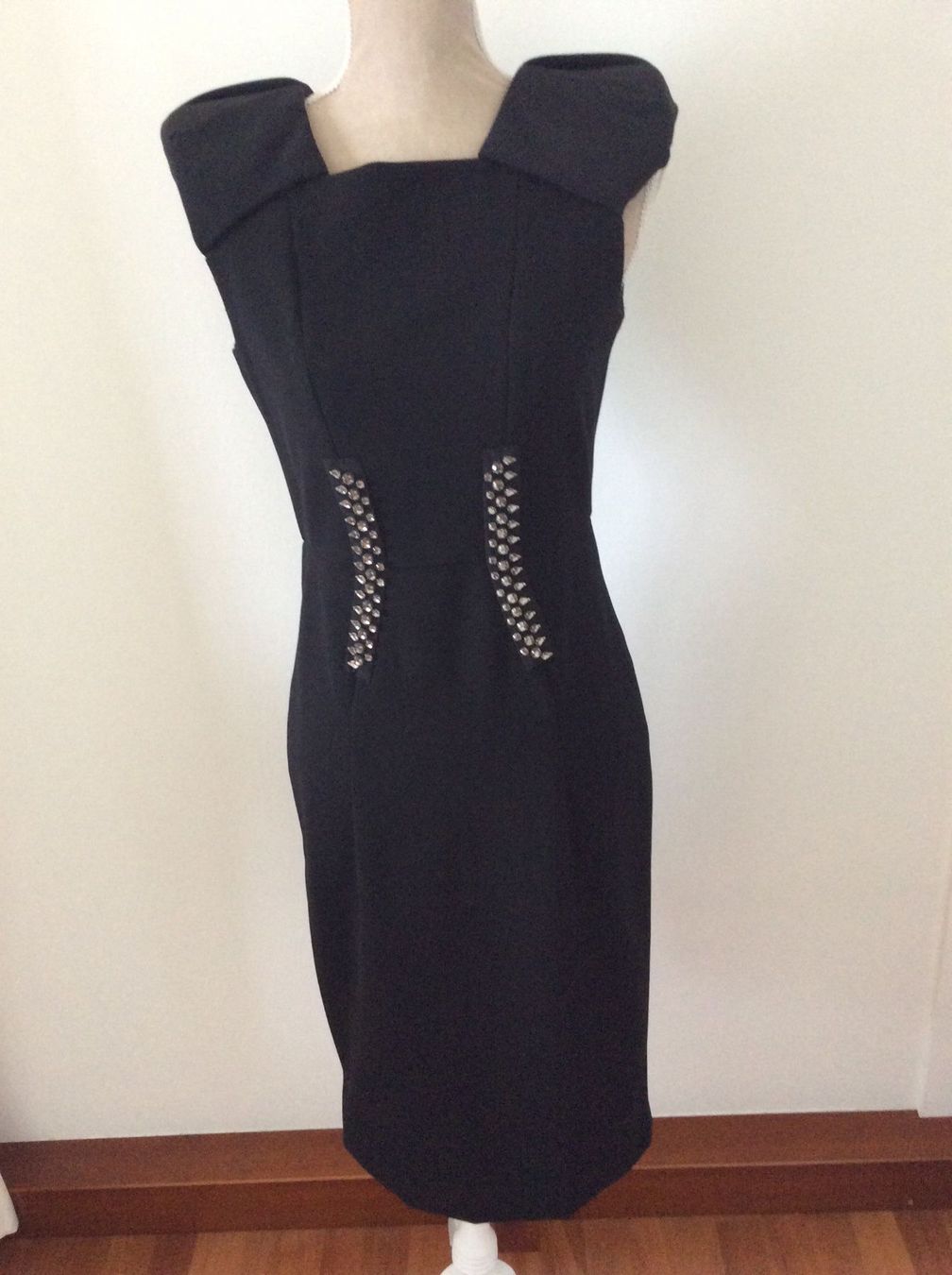 Kleider: Schumacher, Cocktailkleid, Gr. 3 – Gebraucht aus Salenstein von Esprit57