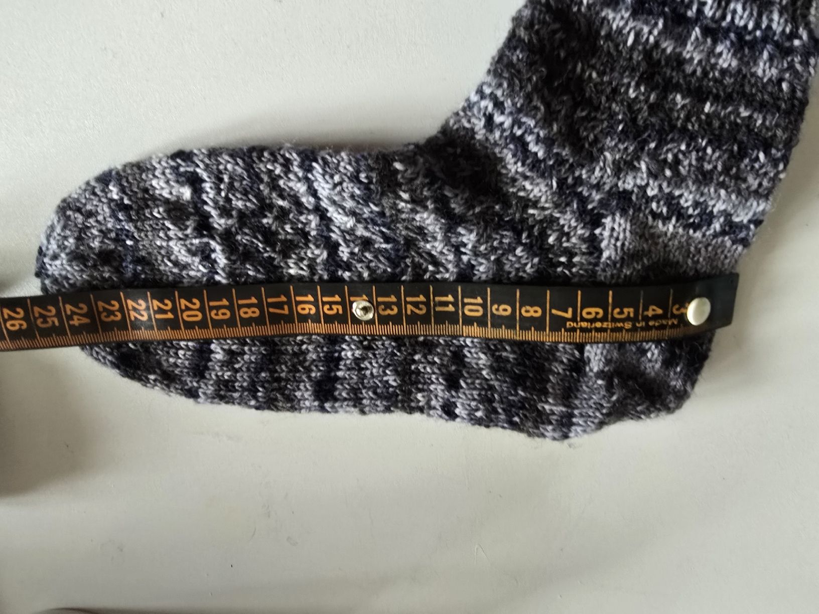 Calze: handgestrickte Socken – Nuovo e nell'imballaggio originale da Matten b. Interlaken venduto da sonnyboy22 2