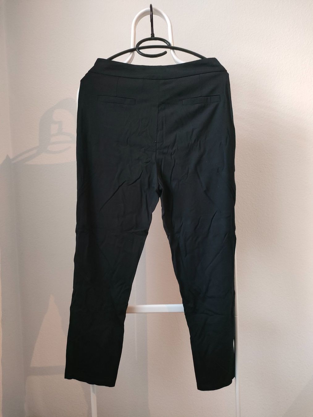 Hosen: Wunderschöne Slim-Fit Damen Hose schwarz – Neu (gemäss Beschreibung) aus Dietikon von MJ_Sporting 3