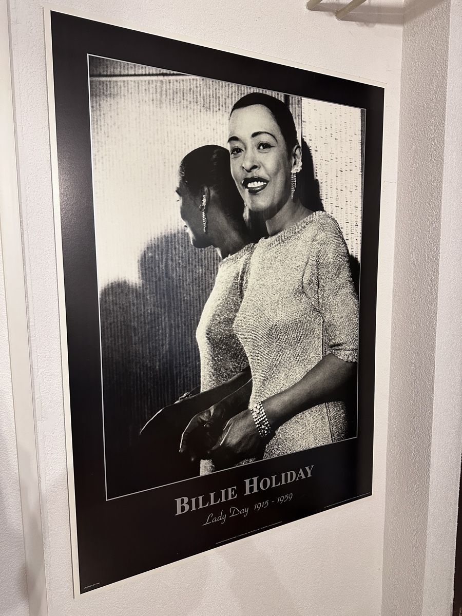 Foto & Immagini: Billie Holiday – Usato da Däniken SO venduto da cash63