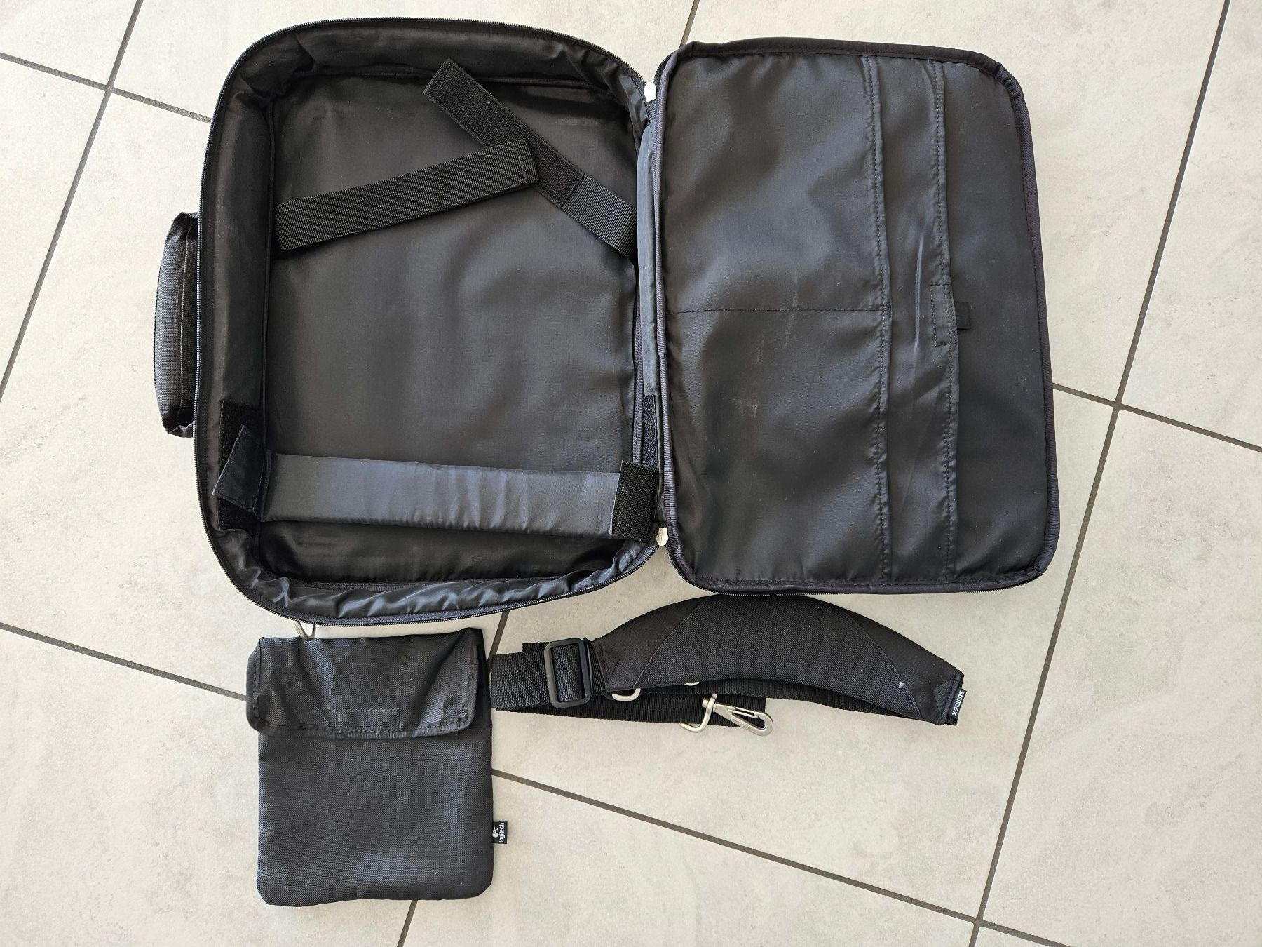 Borse: Laptop Tasche – Nuovo (secondo la descrizione) da Wauwil venduto da seriously3 1