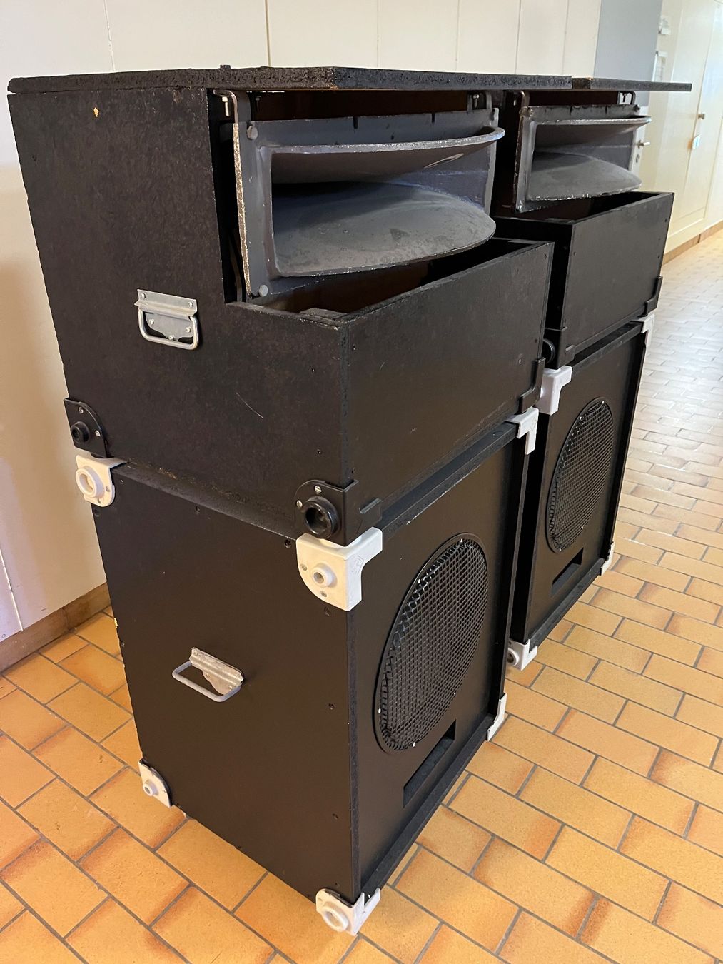 Electro-voice Lautsprecher: Lautsprecher-Boxen – Gebraucht aus Hilterfingen von MAZ01 1