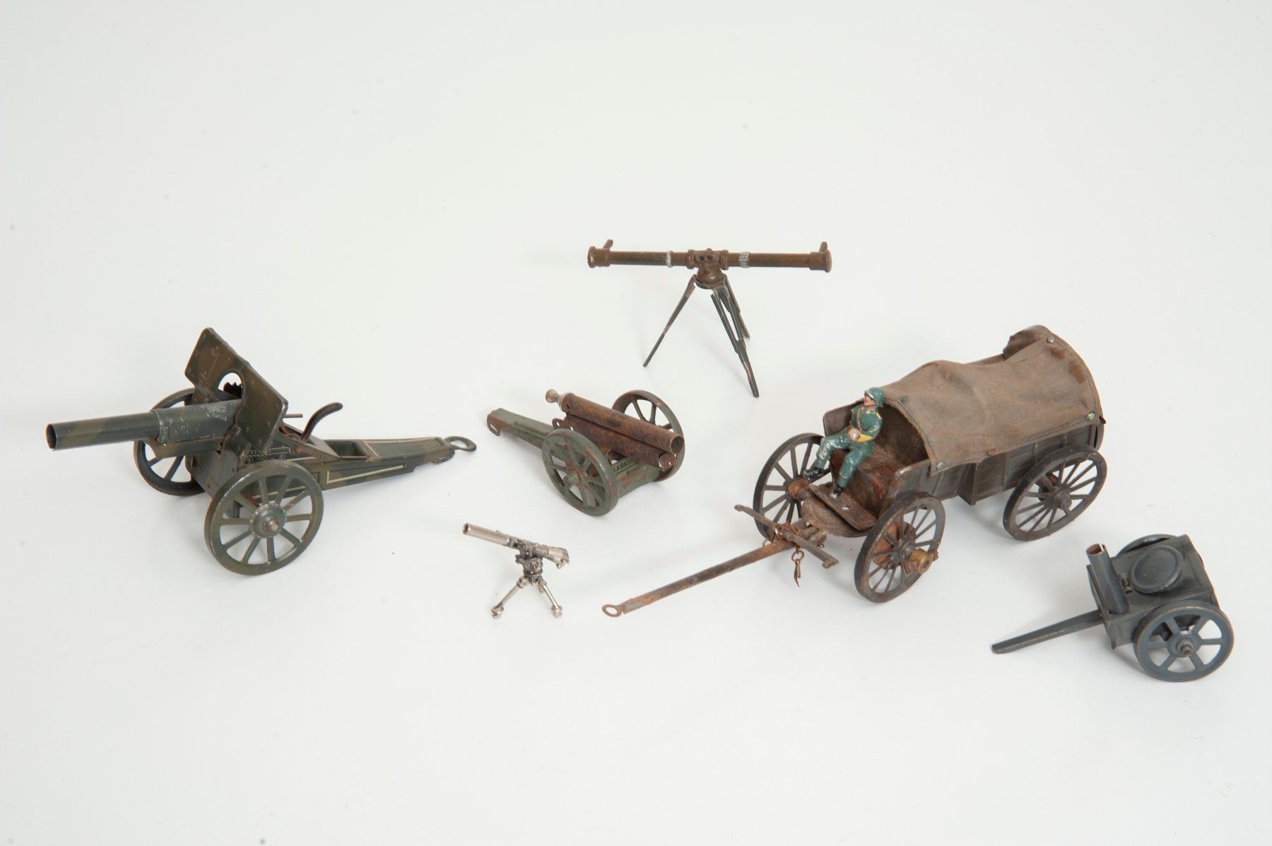 Giocattoli: Canons et chariots militaire – Usato da Lausanne venduto da Phlox02