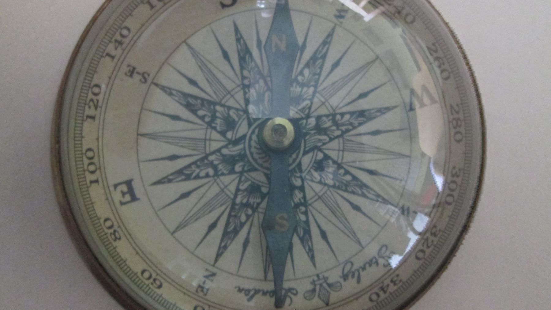 GPS & Strumenti di misurazione: Wunderschöner nostalgischer Schiffskompass Replik brüniert – Nuovo (secondo la descrizione) da Drochtersen venduto da Simonchen 3