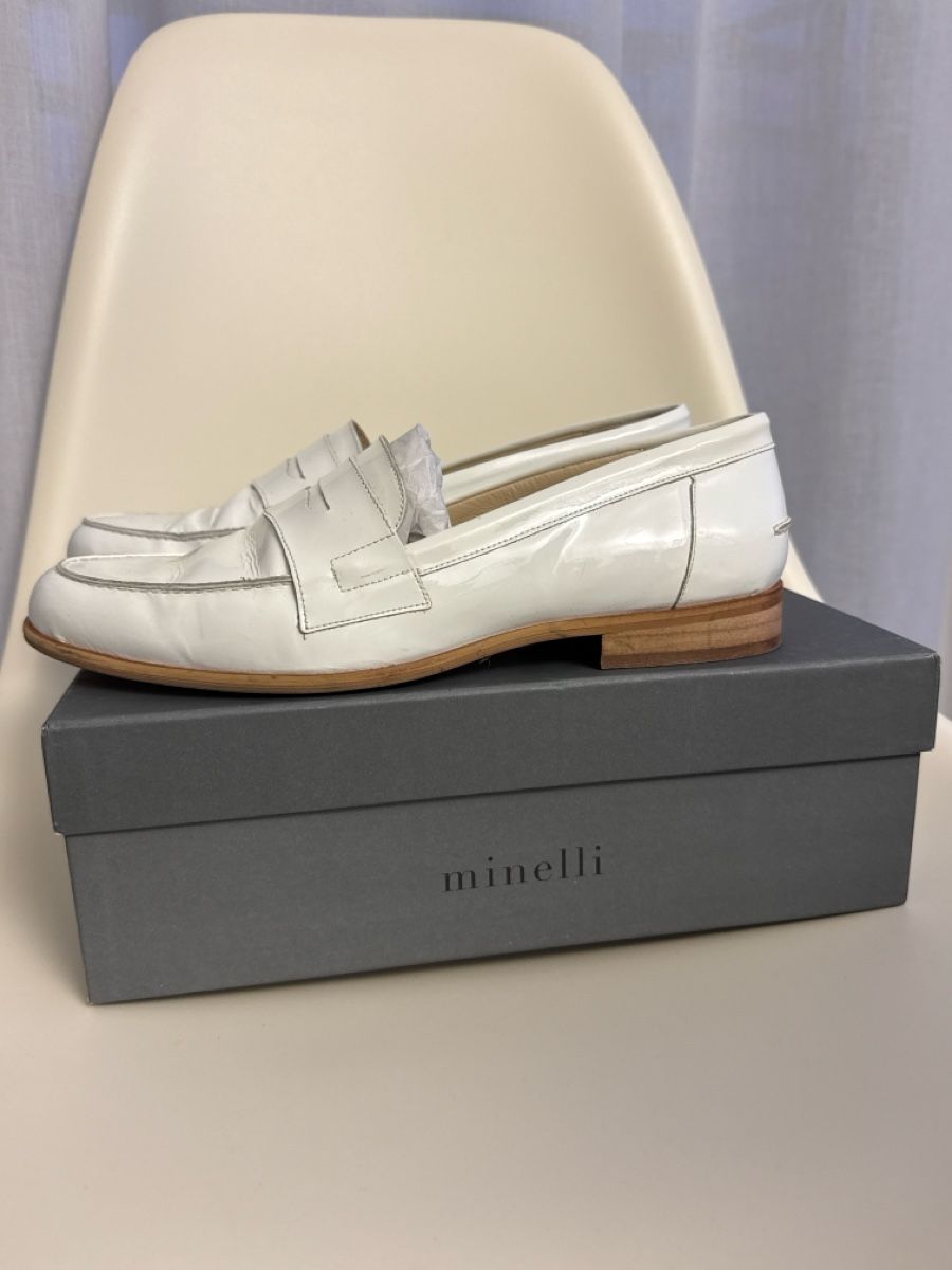 Damenschuhe: Minelli White Patent Leather Loafers - EU 40 – Gebraucht aus Zürich von nad_s27g 2