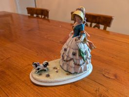 Capodimonte-Stil Porzellanfigur "Dame mit Hund"