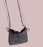 Neue Strass-Umhängetasche von Stradivarius – neu