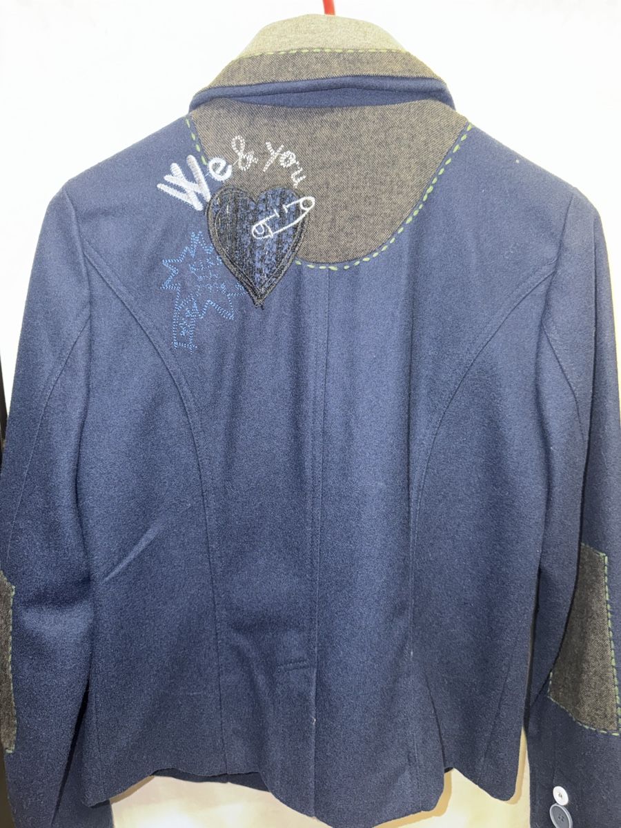Completi & Tailleur: Desigual Blazer mit bunten Knöpfen – Usato da Hinwil venduto da zu_zuli 5