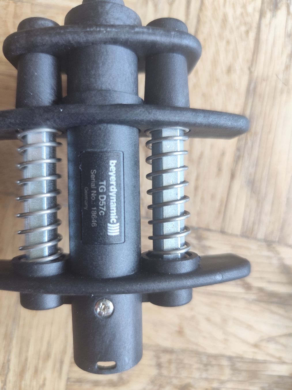 Beyerdynamic Microphones: Beyerdynamic T6 Drum Set Schlagzeugmikrofone mit Koffer – D'occasion à Nidau par lpilloud 5