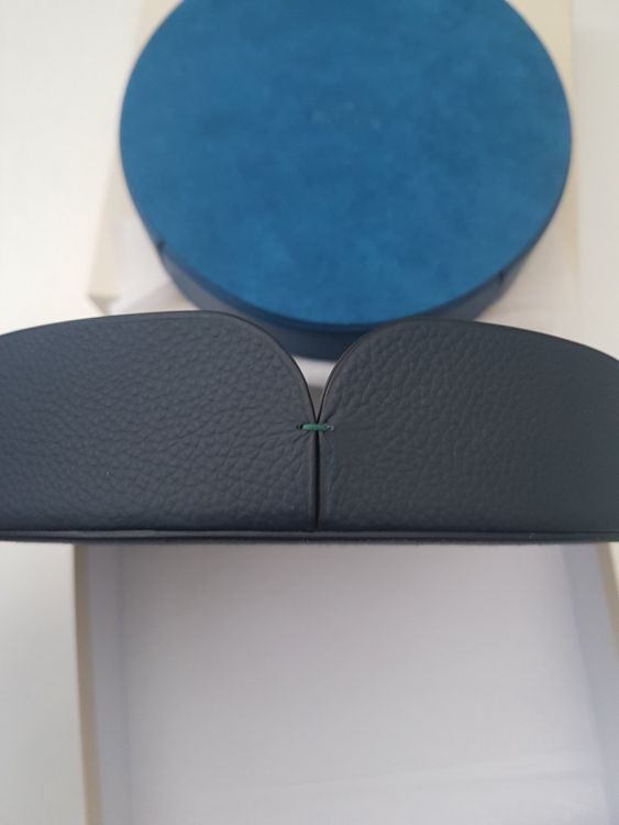 2 fauteuils en cuir pleine fleur vert de chez cuir center - Ameublement