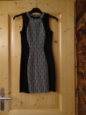 Schwarz-weisses Etuikleid stretch H&M Gr. XS/S - 260337
