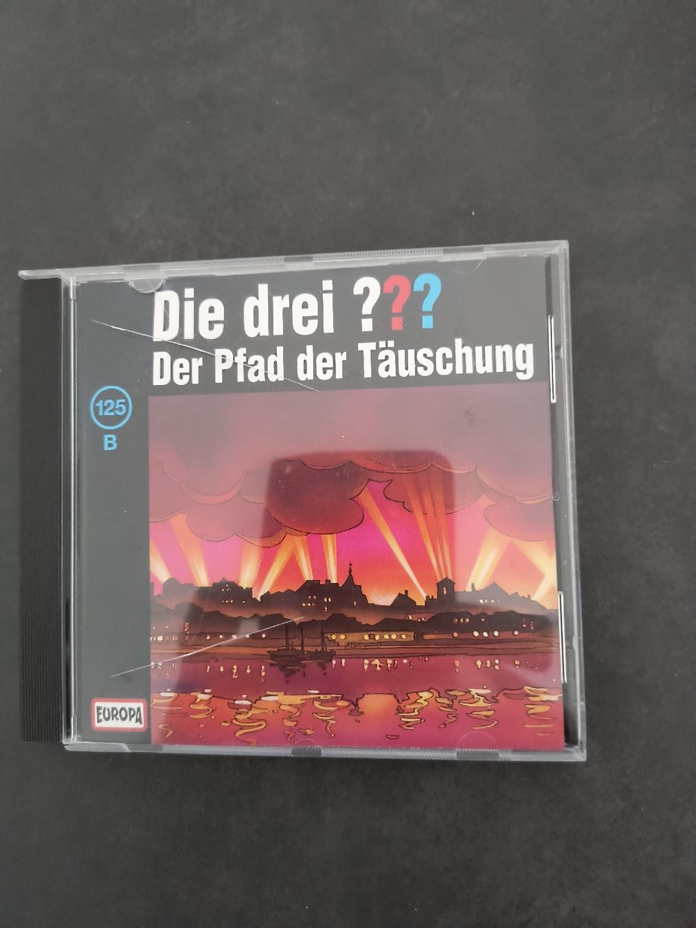 Audiolibri: Die drei ??? - Der Pfad der Täuschung - CD – Usato da Oberweningen venduto da Bumblebee2