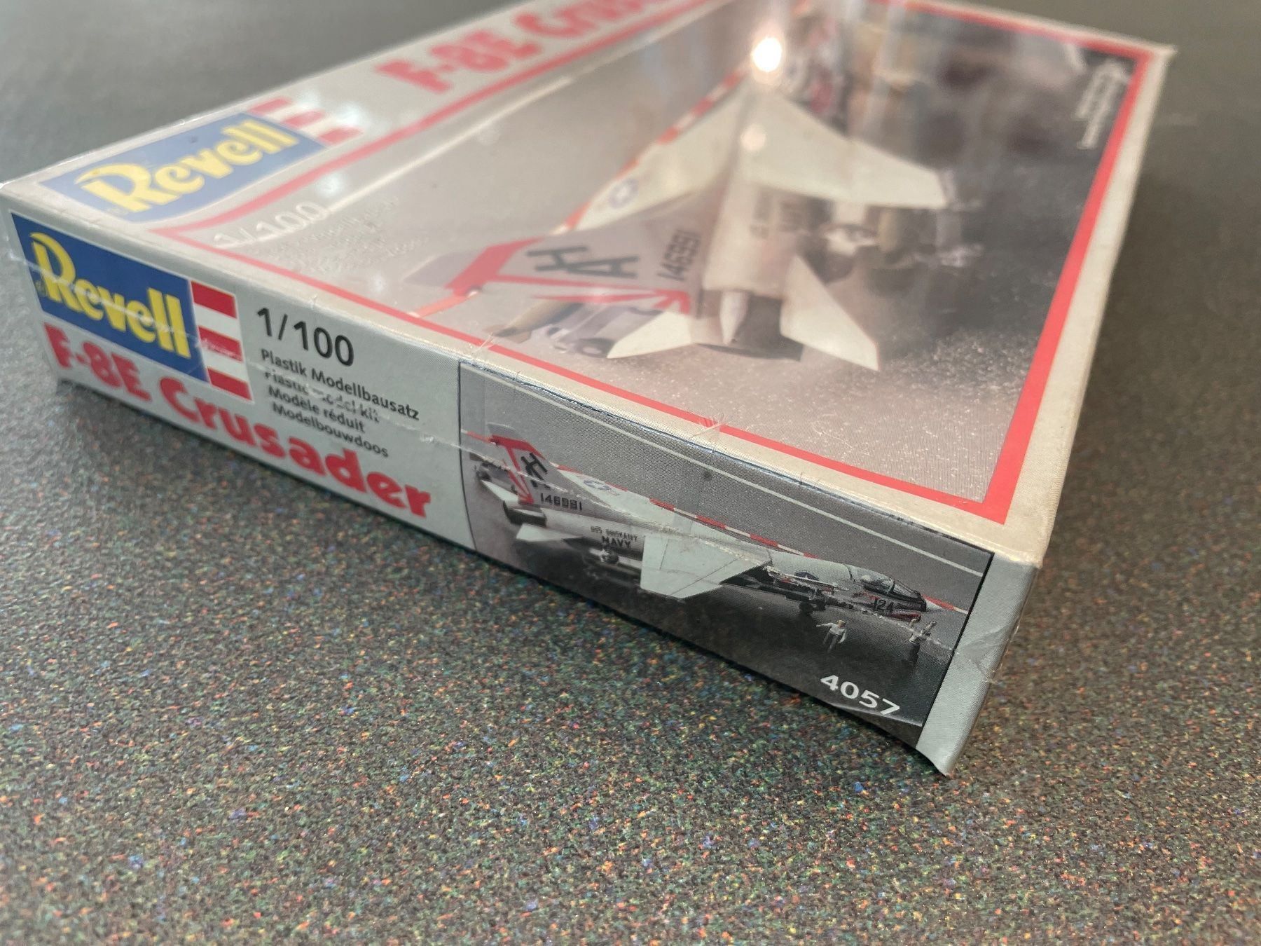 Revell Modellbausätze & Standmodelle: Revell 1:100 F-8e Crusader 4057 – Neu und originalverpackt aus Chiasso von Carrara-Modellismo 2