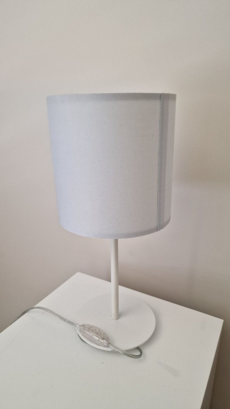 Ikea Lampes: White Table Lamp – D'occasion à Embrach par dkanike 2