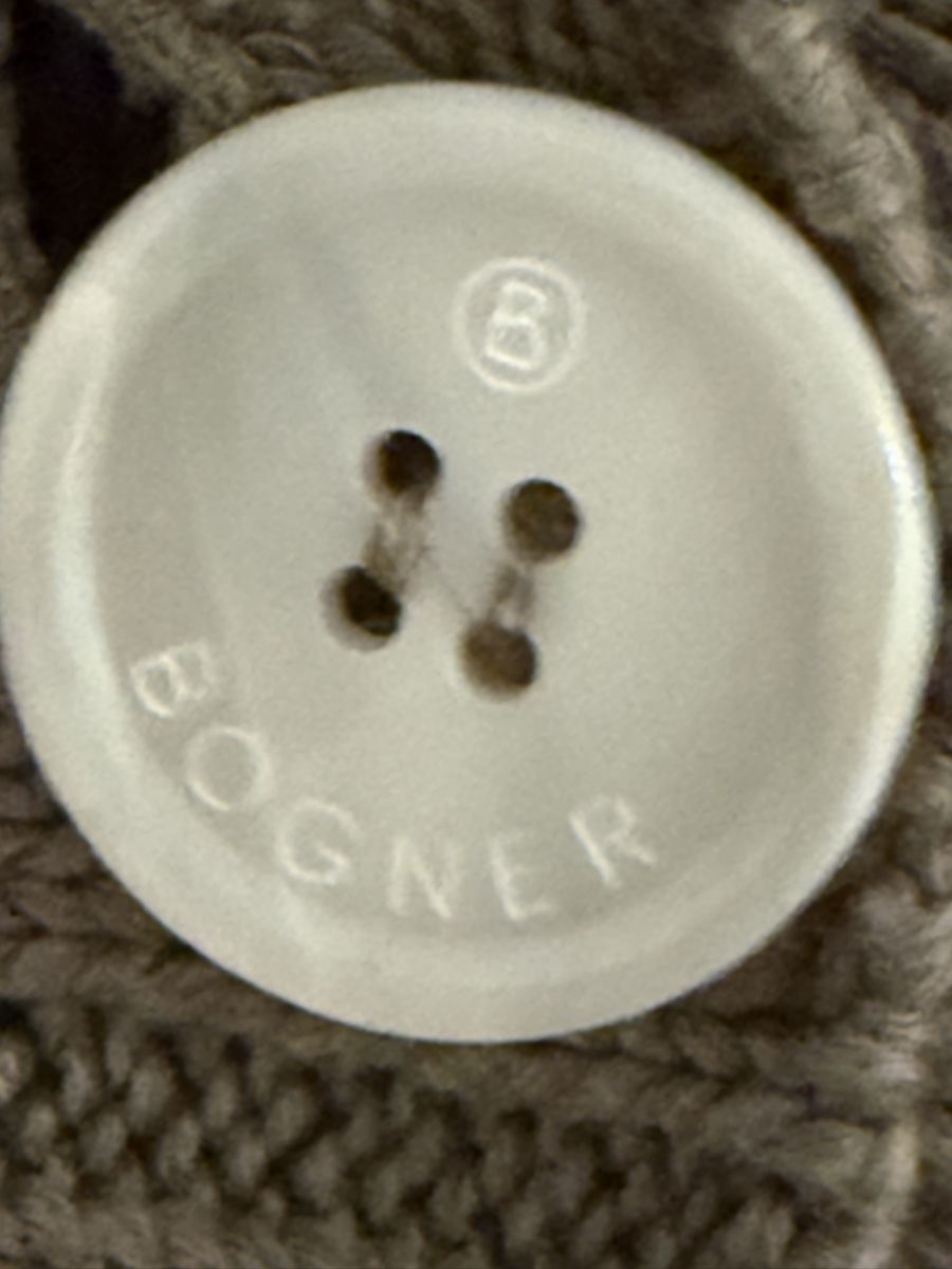 Bogner Maglioni & Felpe: Bogner Strickjacke oliv Grösse 42  – Usato da Elsau venduto da ivyfashion 2