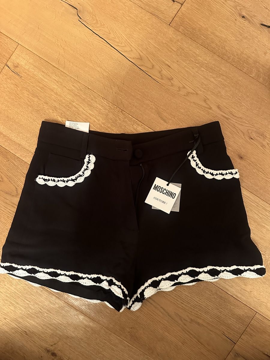 Moschino Hosen: Moschino couture shorts – Neu (gemäss Beschreibung) aus Silvaplana-Surlej von vikhayy.stmoritz 3