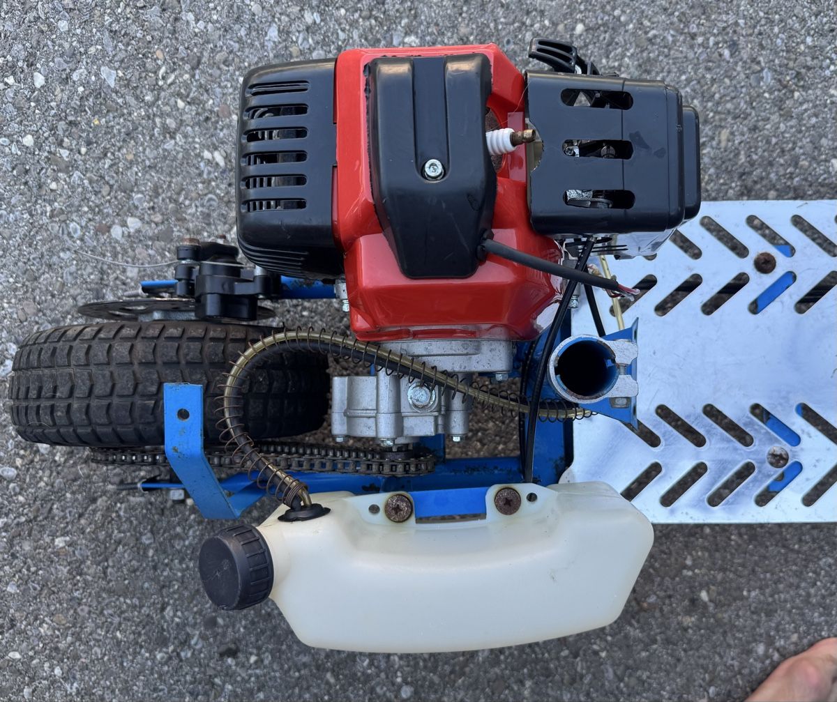 Veicoli per bambini: Trottinette à moteur pour bricoleur  – Difettoso da St-Légier-Chiésaz venduto da spe_ndg5 4