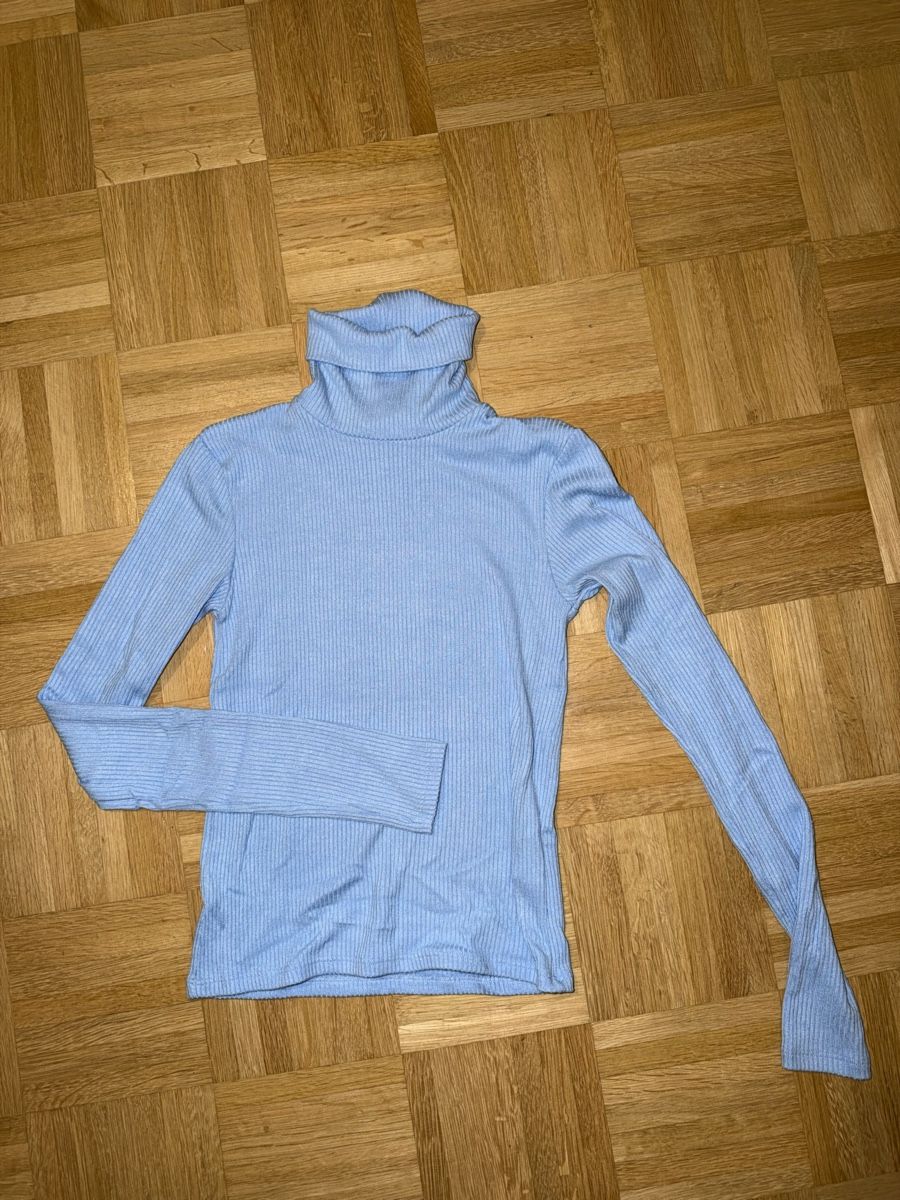 Maglioni & Felpe: neu Rollkragenpullover NewYorker – Nuovo (secondo la descrizione) da Biel/Bienne venduto da Peeeep10