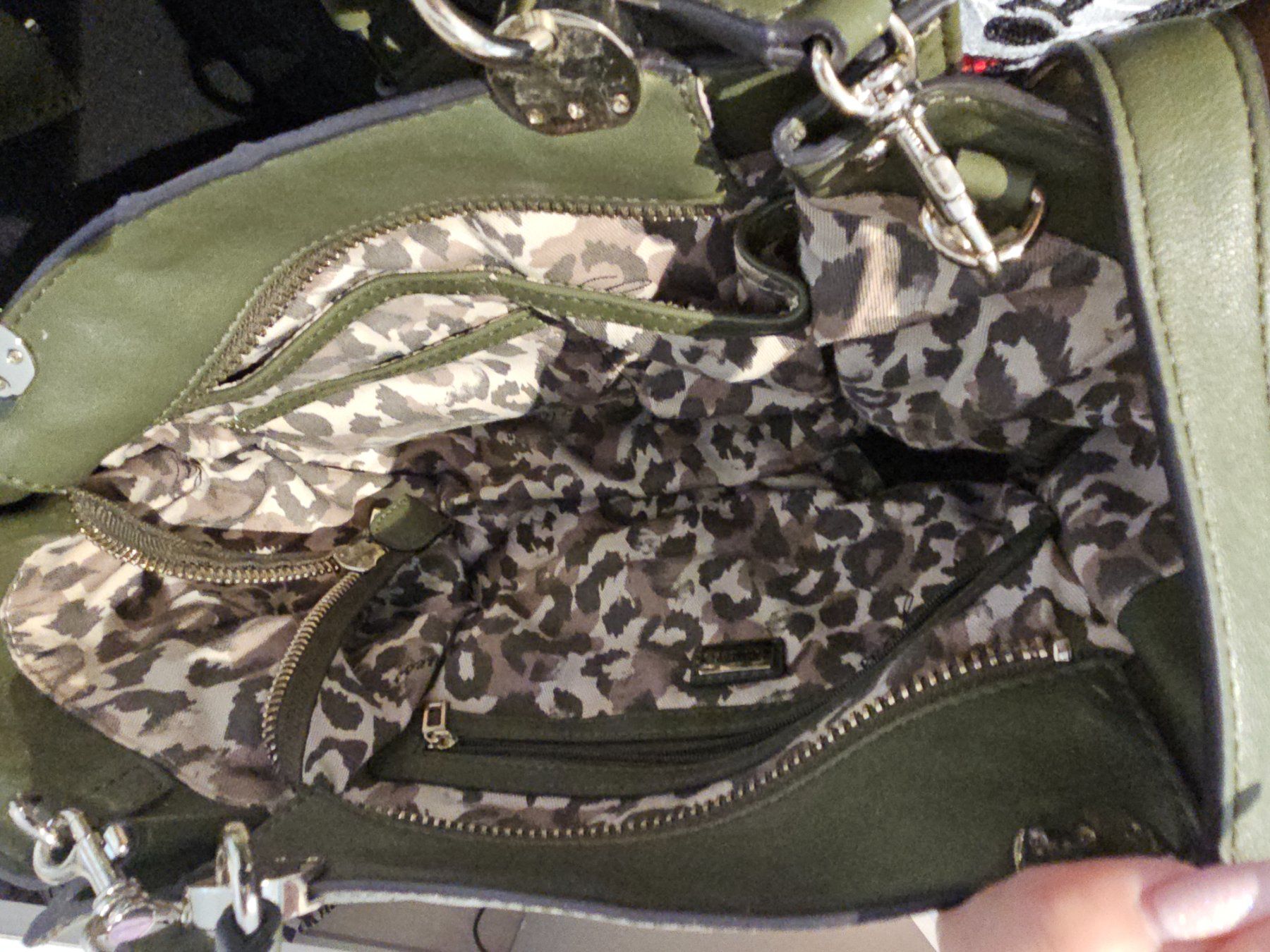Guess Borse da donna: Guess Tasche Umhämgetasche oliv – Usato da Berg TG venduto da lisboa.sky 2