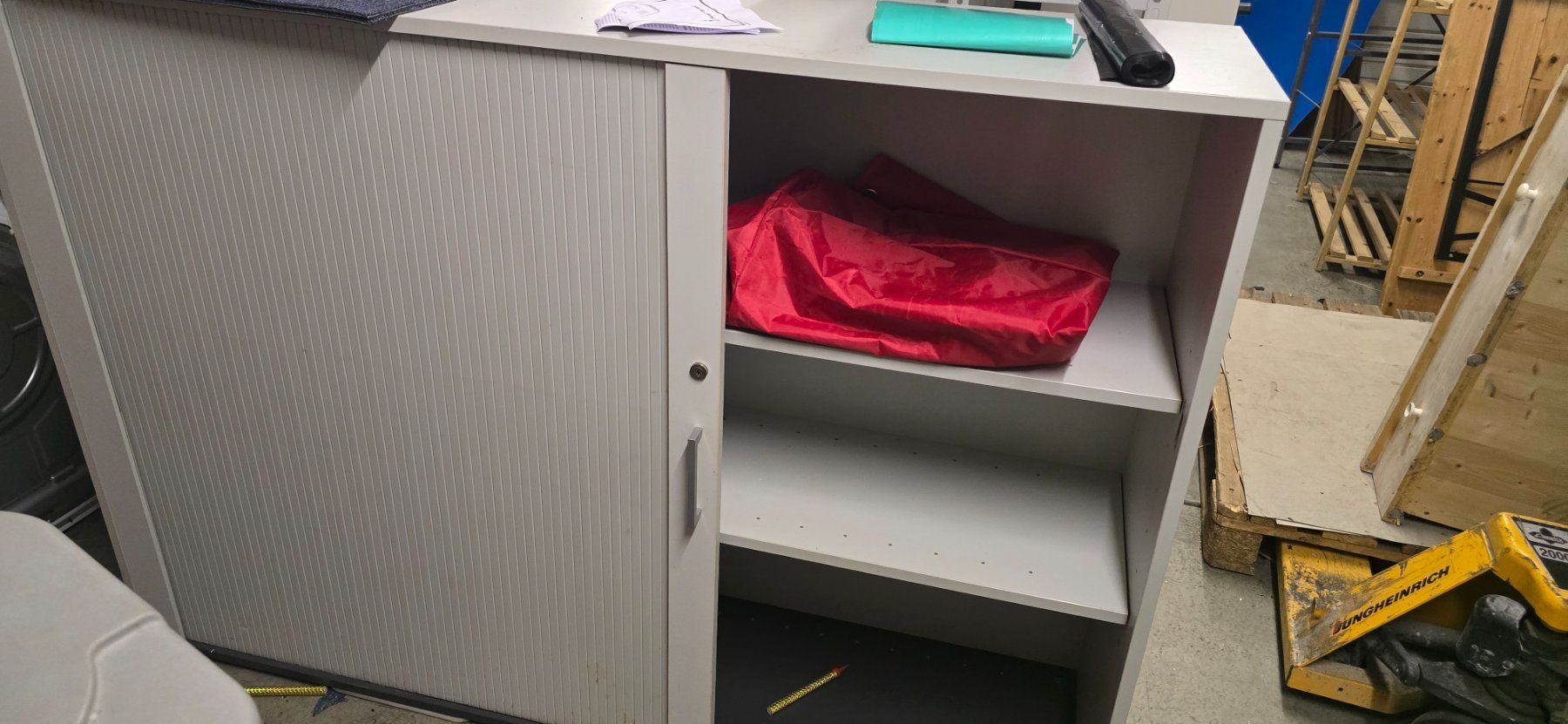 Schränke: Rollkorpus – Gebraucht aus Kloten von Esther65