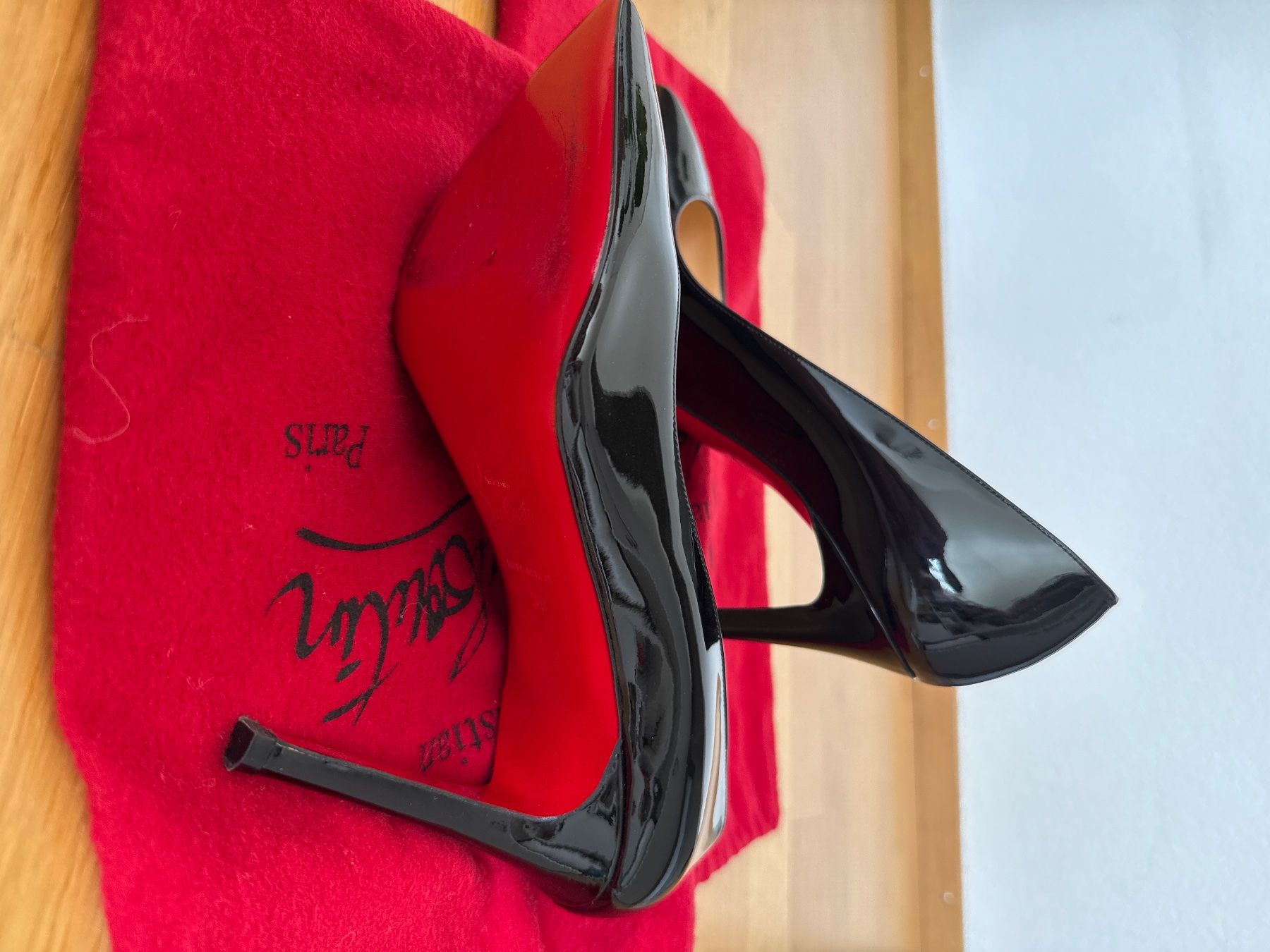 Christian Louboutin Scarpe da donna: Louboutin Pumps 39 – Usato da Wollerau venduto da Vinagoni 1