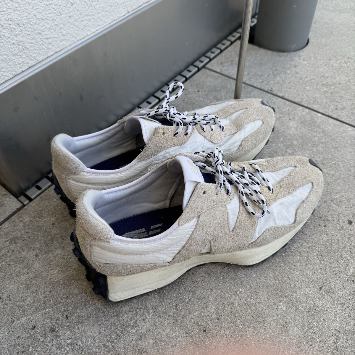 New Balance Scarpe da uomo: New Balance 327 Grösse 45.5 – Usato da Itingen venduto da JDG11 1