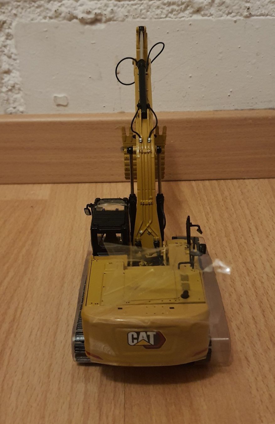 Caterpillar Kit di modellismo & Modellini statici: originalverpackter Caterpillar 1:50 Modell Hydraulik-Bagger – Nuovo e nell'imballaggio originale da Seon venduto da Brasilfan 5