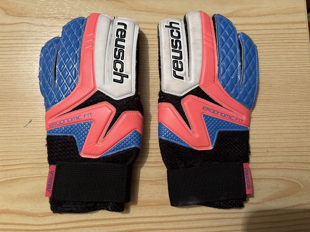 Reusch Guanti: Junior Fussballhandschuhe Grösse 6 – Usato da Unterentfelden venduto da Lavach