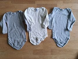 Petit Bateau Baby Bodys Gr. 74/12 M