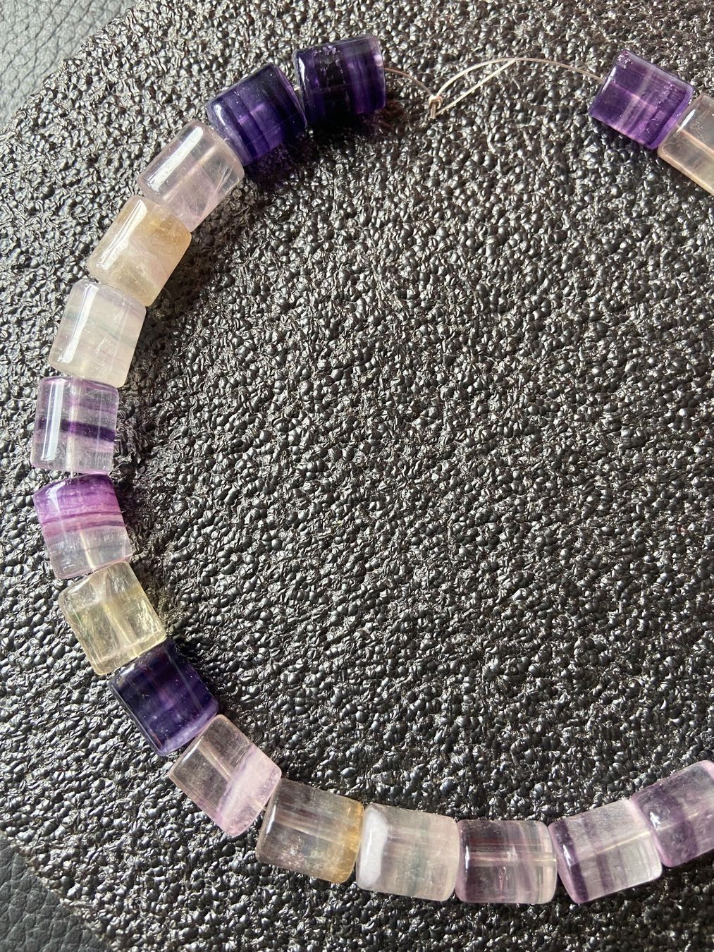 Mineralien & Heilsteine: Schöner Fluorit Strang – Neu (gemäss Beschreibung) aus Zuerich von Perlen-Decor 1