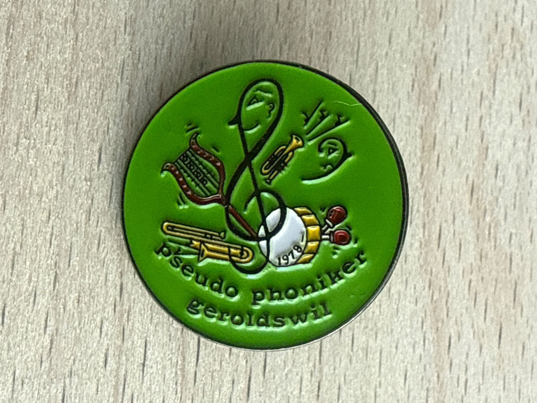 Placchette & Badge: Pin Pseudo Phoniker Geroldswil – Usato da Glattbrugg venduto da Schweigmatt