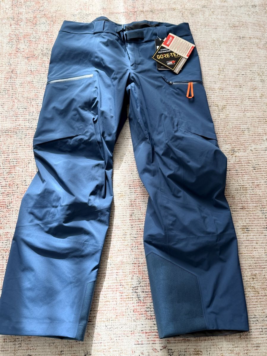Sci: Arcteryx AR Sabre Pant XL Neu – Nuovo e nell'imballaggio originale da Thun venduto da sabcar