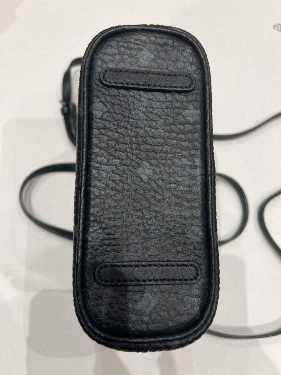 Mcm Taschen für Damen: MCM Handtasche Schwarz Top Zustand – Gebraucht aus Meilen von leakunz 3