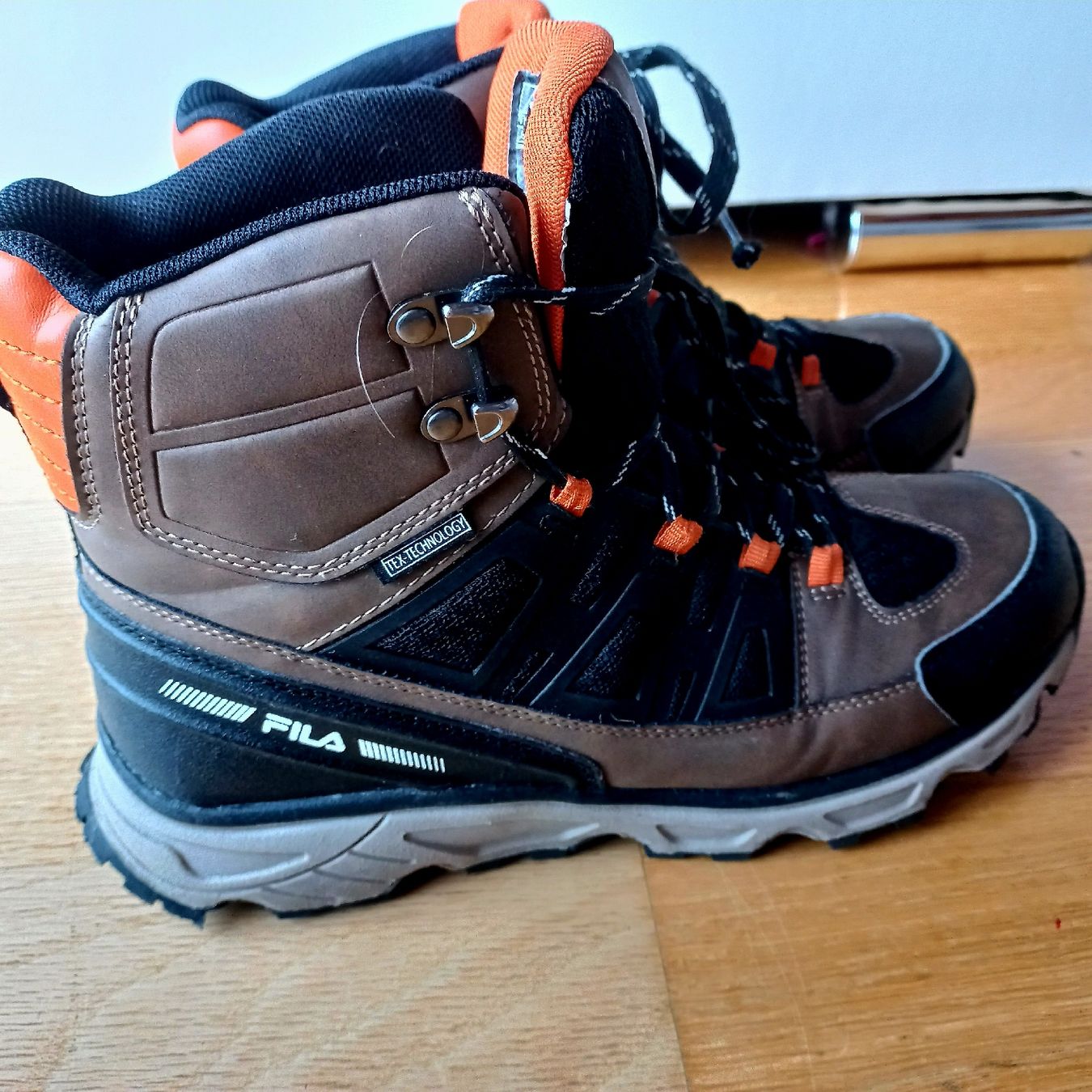 Fila Scarpe per ragazzi: Fila Winterstiefel, Gr. 40 – Usato da Leukerbad venduto da vwgolf01 1