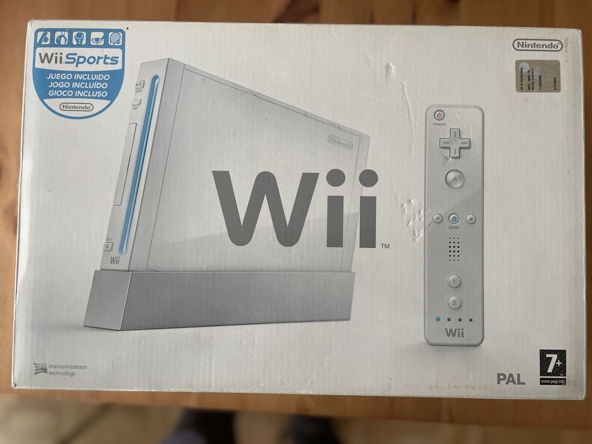 Nintendo Console: Nintendo Wii RVL-001 GameCube Compatible Complete Set + OVP – Usato da Thalwil venduto da jai_ypl7 5