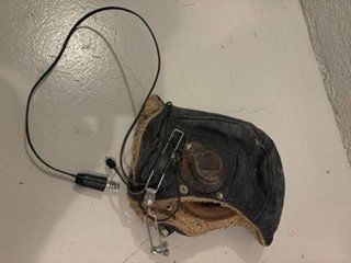 Chapeaux, bonnets & casquettes: Original Bücker Lederkappe mit integriertem Headset – D'occasion à Schindellegi par val_r5hl
