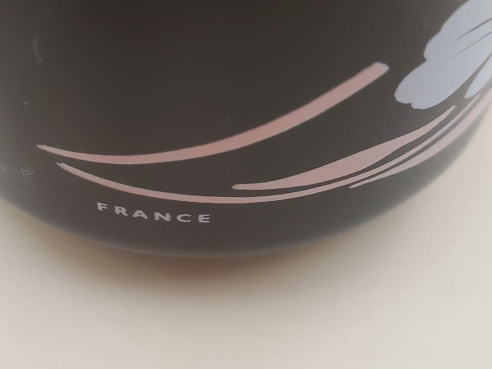 Tassen: Tasse noire vintage à fleurs Arcoroc – Gebraucht aus Rennaz von La_malle_du_dauphin 3