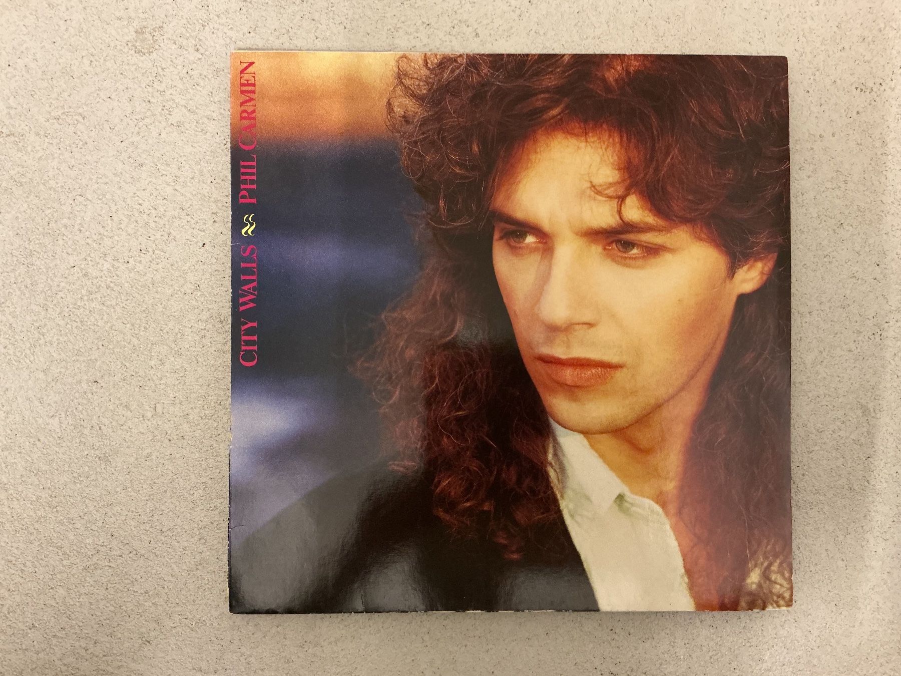 Dischi in vinile: Phil Carmen LP - City Walls – Usato da Winterthur venduto da Tumko_7_Vinyl
