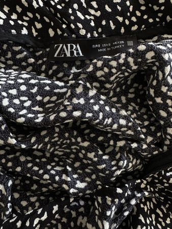 Zara Midirock mit Print Gr. S
