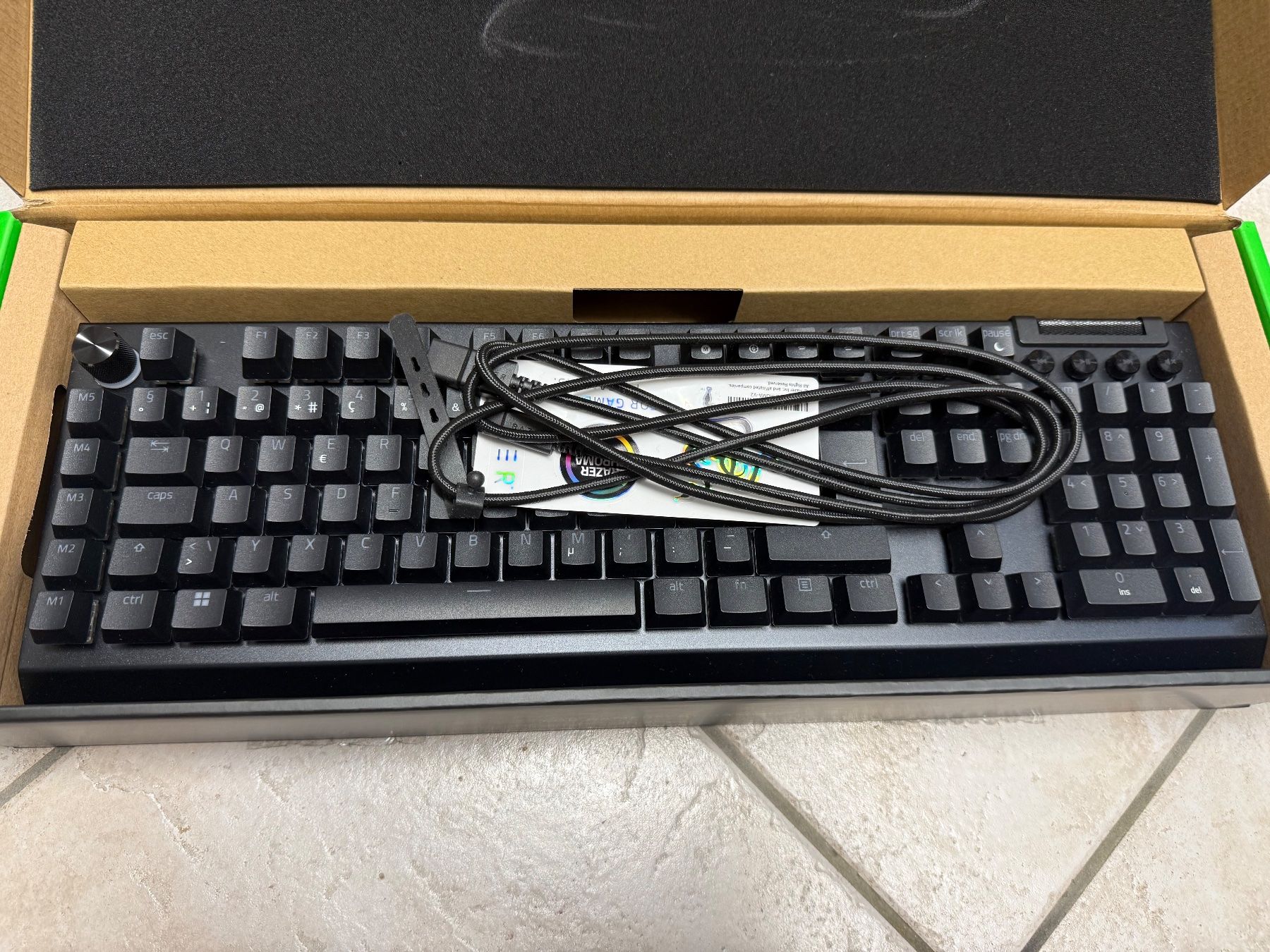 Tastiere: Razer BlackWidow V4 Pro, neu – Nuovo (secondo la descrizione) da Recherswil venduto da Yasa97 2