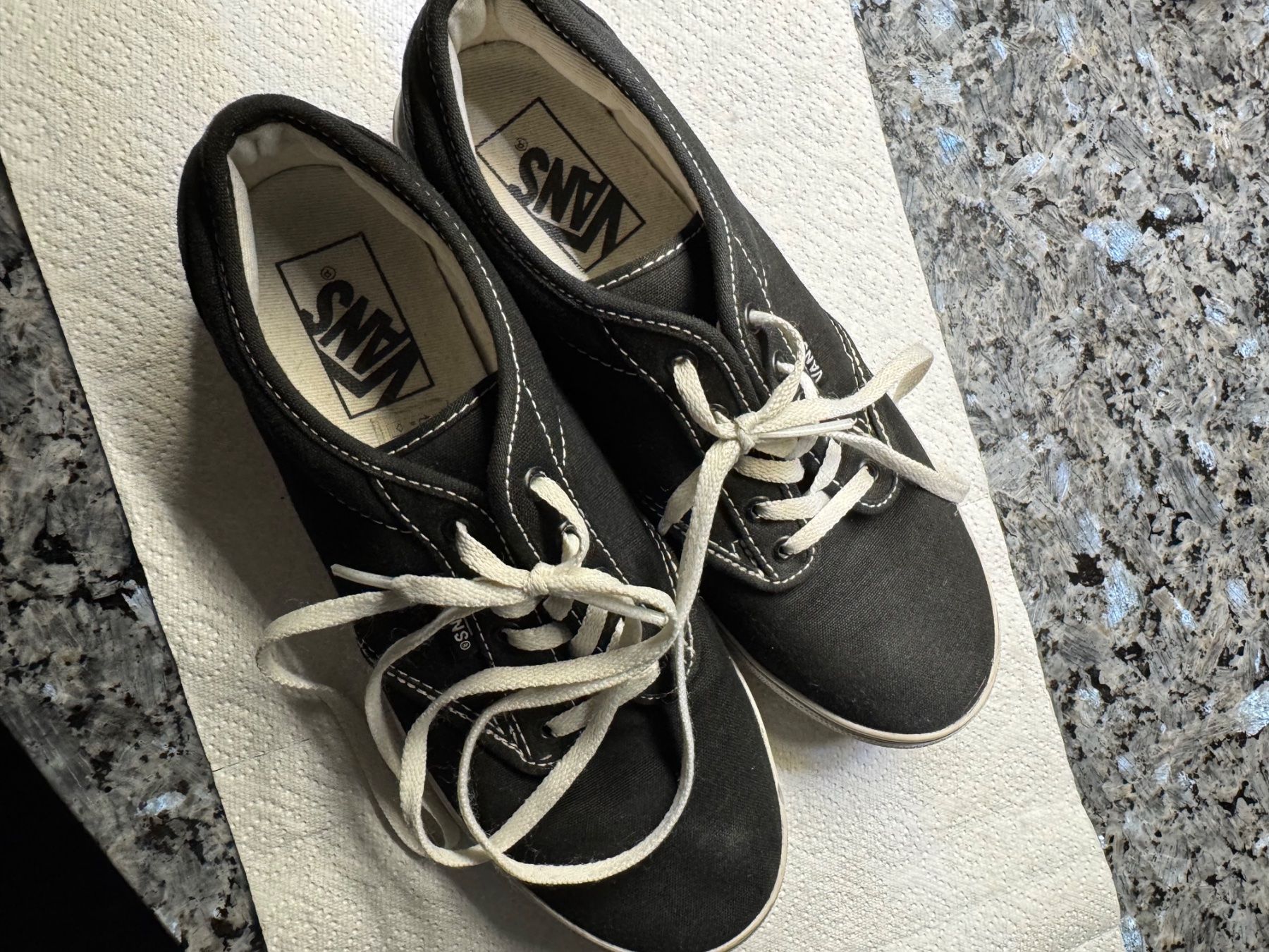 Vans Damenschuhe: Sneaker Vans Gr.37 – Gebraucht aus Bronschhofen von pgds