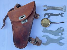 Werkzeugtasche mod. 1979 für Militärfahrrad (mit Zubehör)